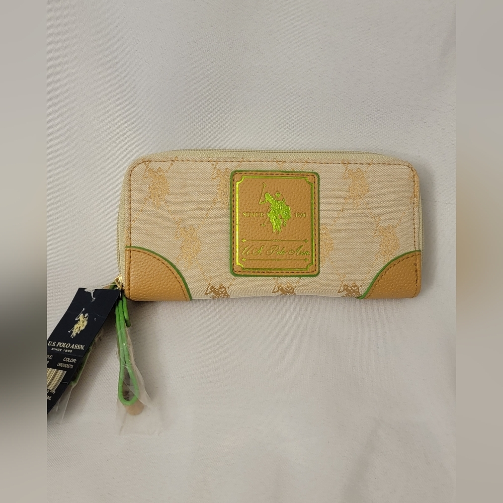 U.S. Polo Assn. Double Zip Women's Wallet